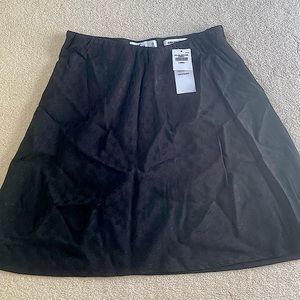 Hollister Women’s XS Black Skirt with floral design NWT